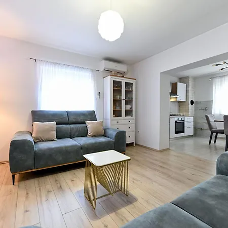 Holiday home Charmantes In By Interhome *