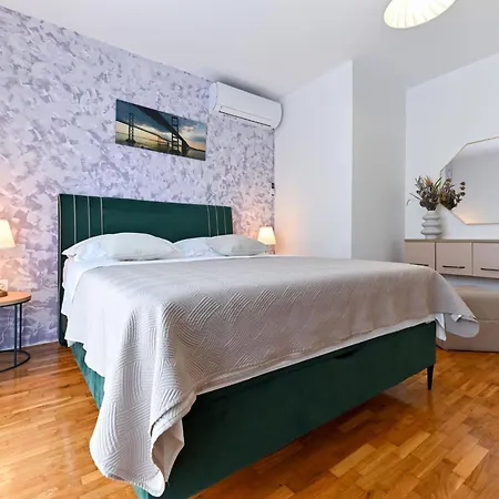 Charmantes In By Interhome Holiday home Donje Rastane