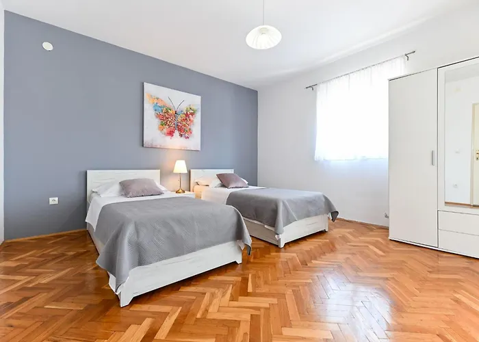 Charmantes In By Interhome