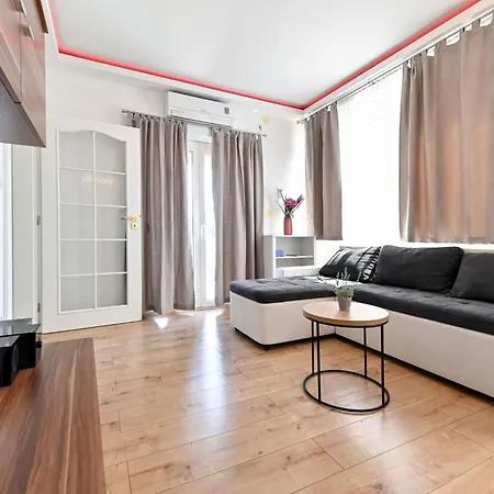 Charmantes In By Interhome