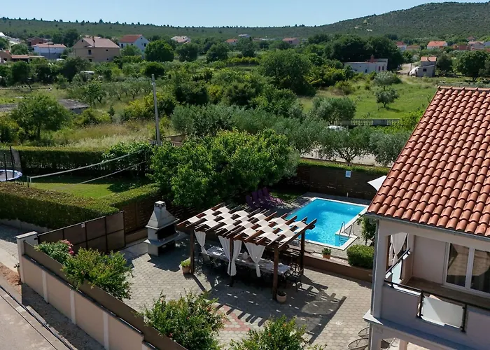 Holiday home Charmantes In By Interhome